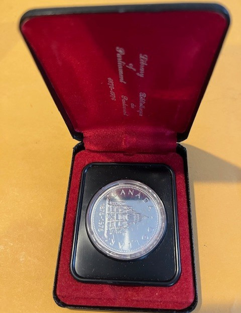 CANADA 1976_ 50% SILVER_LIBRARY OF PARLIAMENT'S 100 TH_W/ CASE