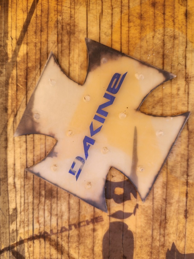 Vintage Avalanche Snowboard length 148cm