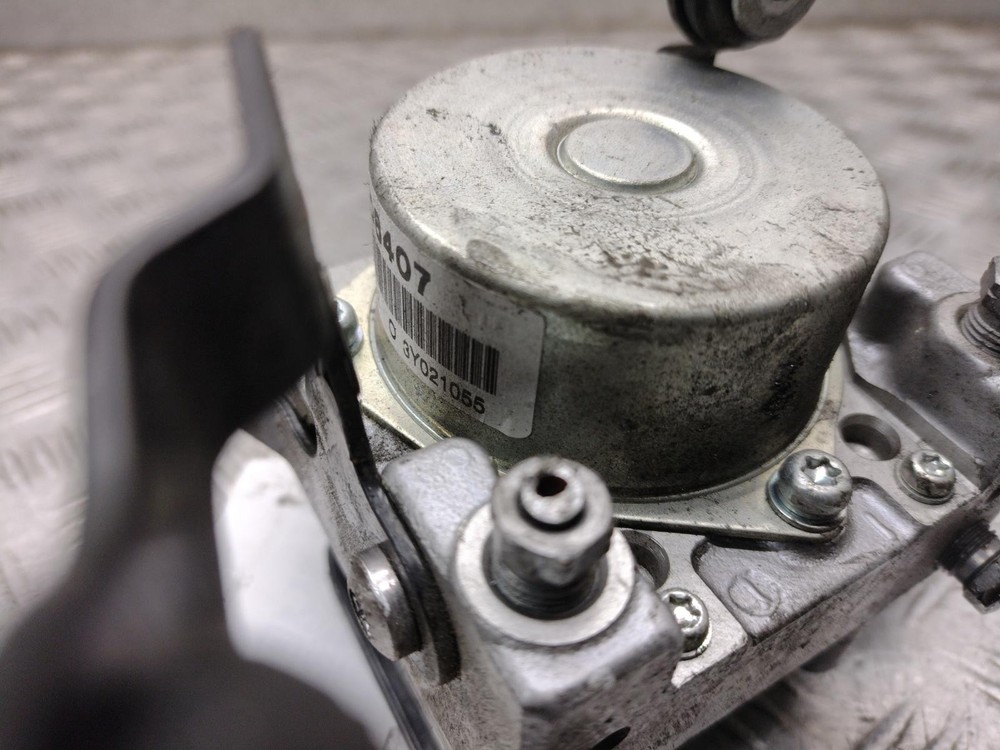 2014 TRIUMPH TIGER 800 XC ABS ABS PUMP