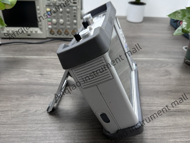 S332E Anritsu Cable and antenna analyzer Spectrum analyzer Touchscreen