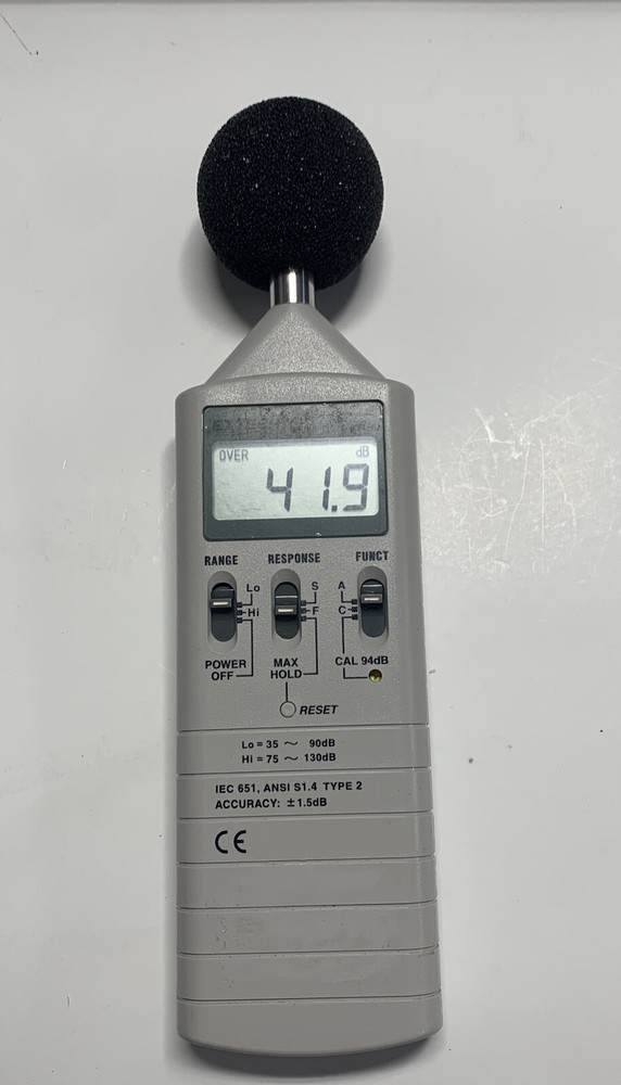 Extech Instruments 407736 Sound Level Meter with case **Pre-Owned**