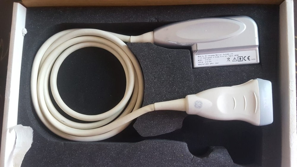 GE 12L-RS ULTRASOUND LINEAR PROBE.