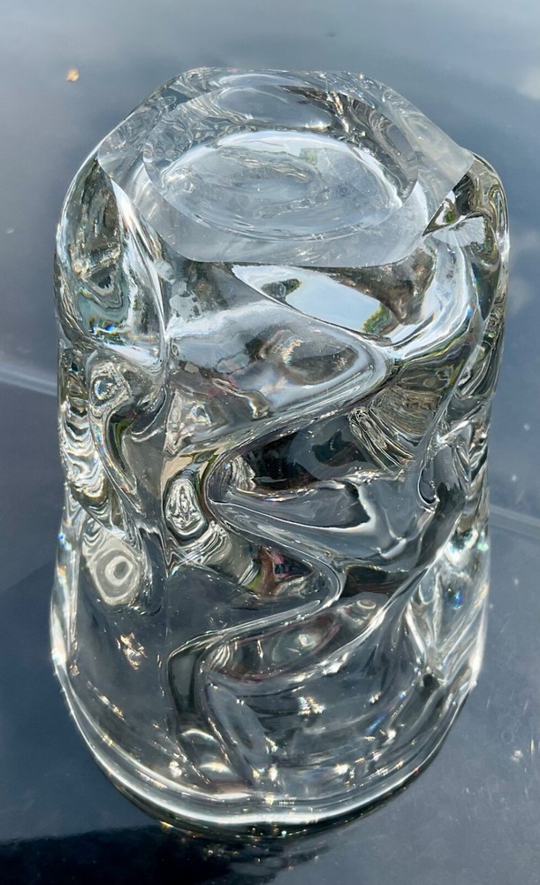Heavy crystal vase 6" wavey pattern