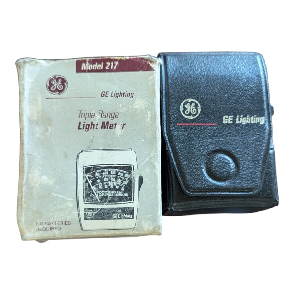 General Electric GE Model 217 Triple Range Light Meter With Case And Box