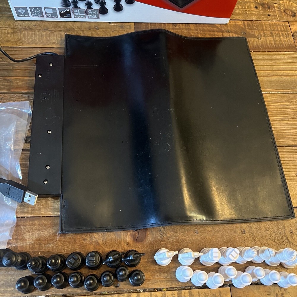 Dream Cheeky USB Roll Up Chess Game 2007 #406 Requires Windows 2000 XP or Higher