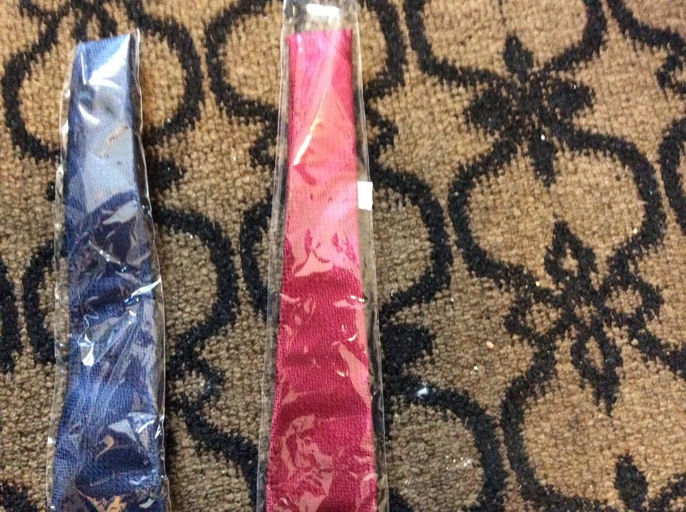 Mens neck ties red and blue set