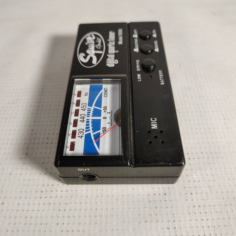 Fender Squier - Digital Quartz Guitar Tuner - Model 5006
