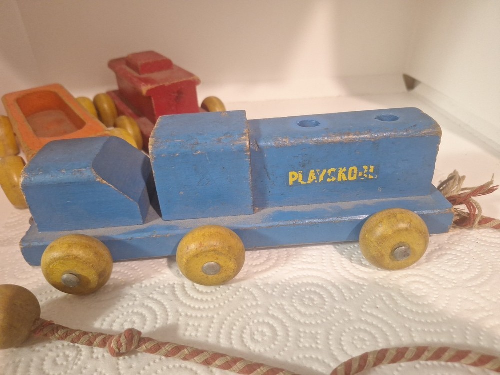 Playskool 1950s Wooden Trains, Pull String, Pull Along.