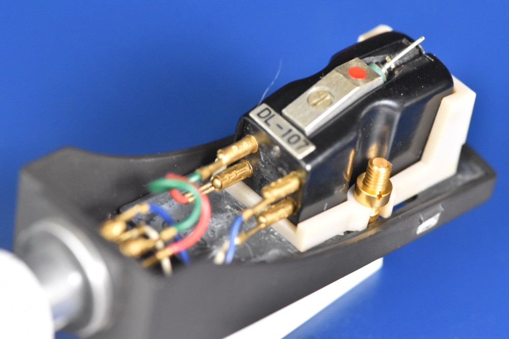 Denon DL-107 MM type Cartridge In Excellent Condition