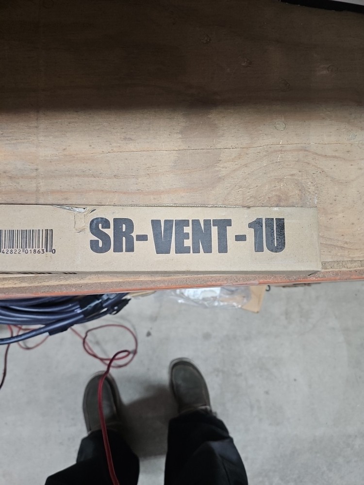 Strong SR-VENT-1U Snap-Av Rack Vented Panel #282
