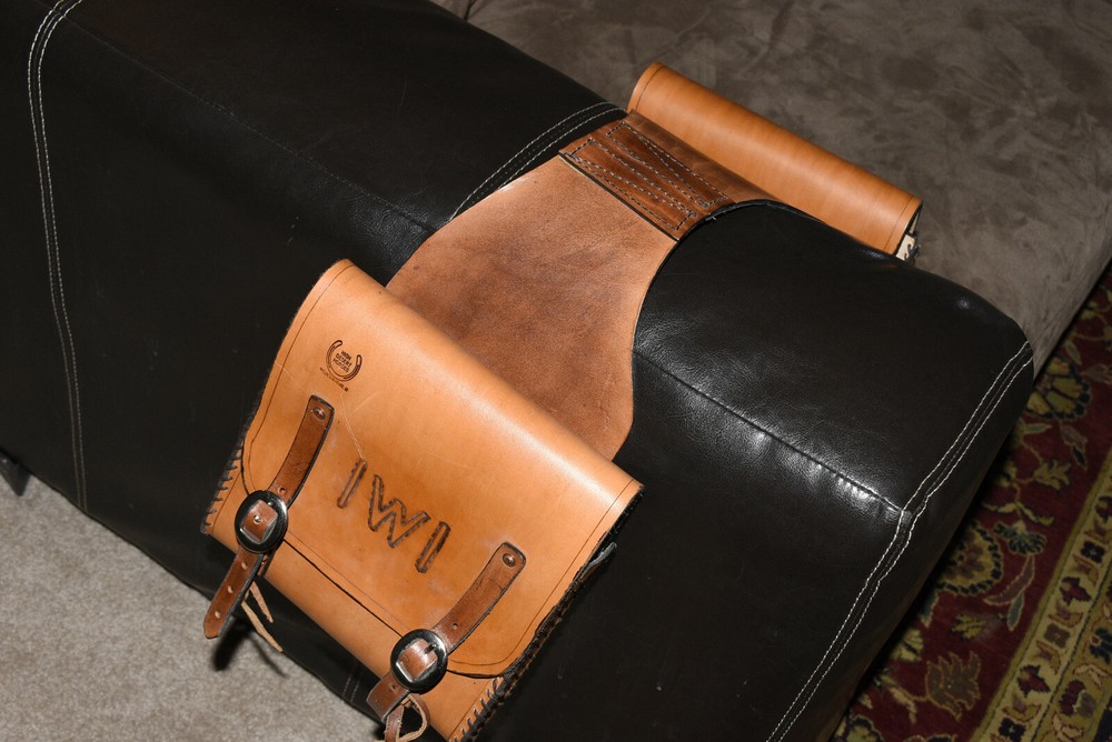 CUSTOM LEATHER SMALL SADDLE BAG EXCELLENT