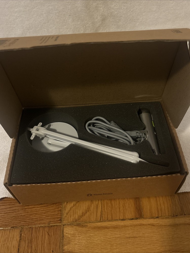 Ipevo Point 2 View Web Cam-NEW IN BOX