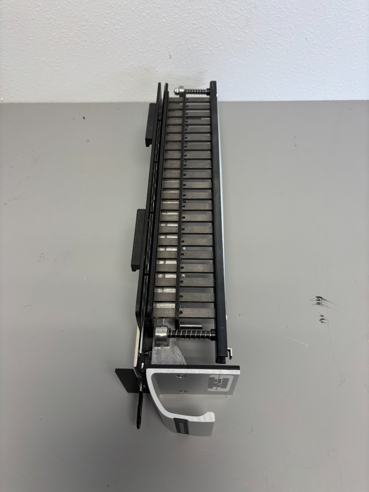 GBC MP2500ix Comb Die (GBC # 7704450)