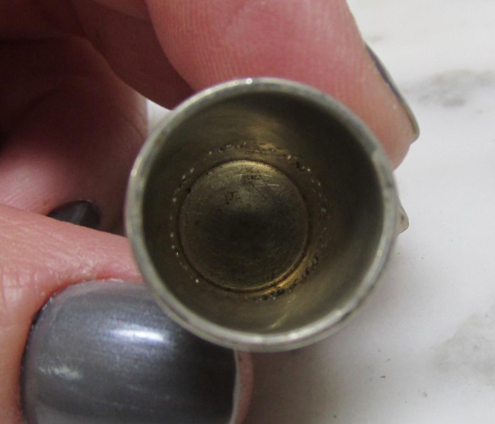 Vintage Sterling Silver #8 Thimble ~ 4.6grams ~ 2-C183