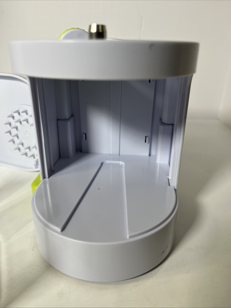 Nunewares White/Green Manual Chopper