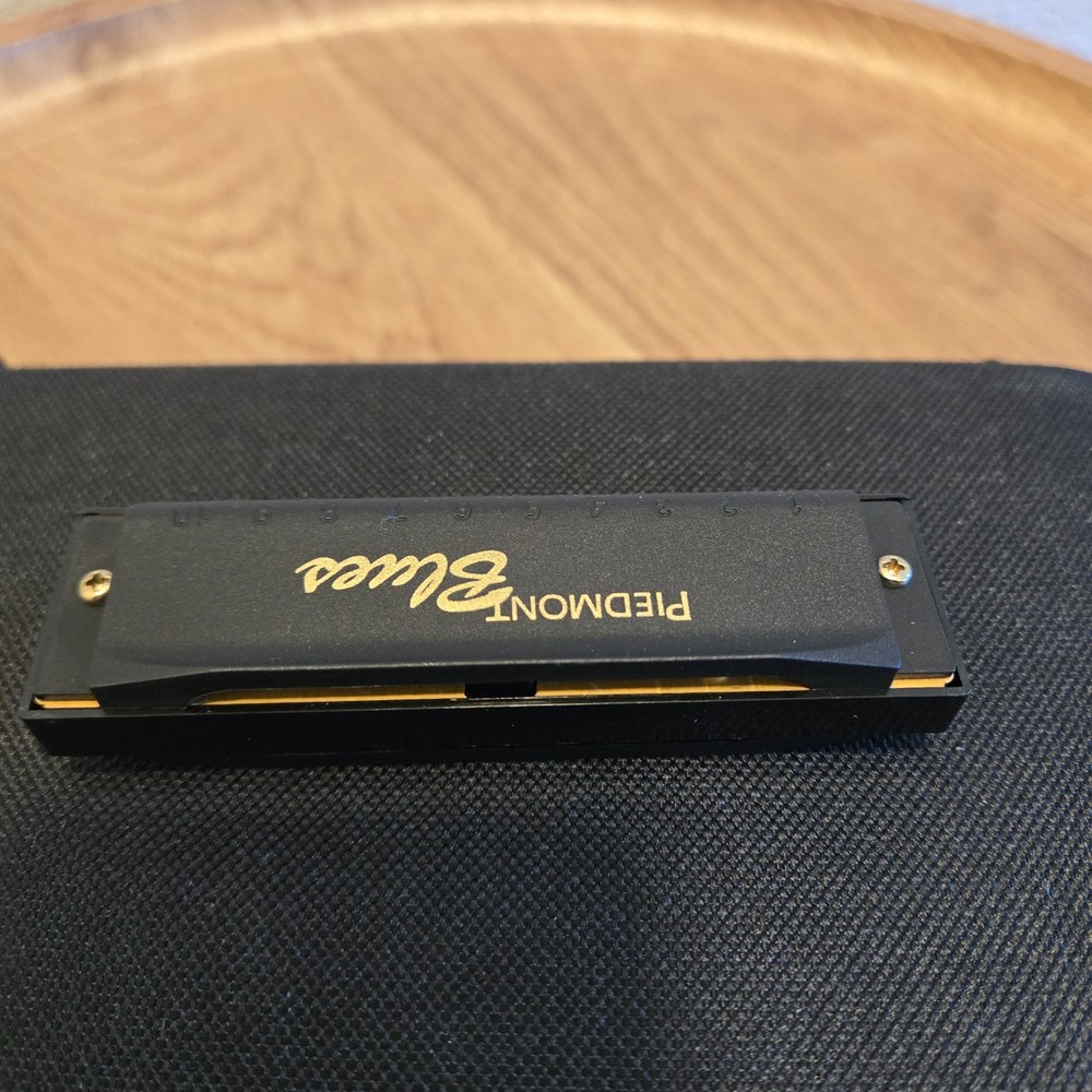 Piedmont Blues 7-Harmonica Set with Case