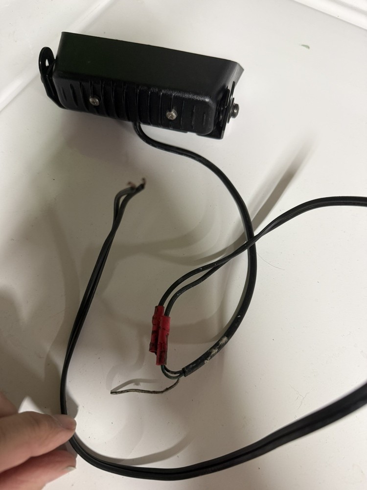 Whelen SpitFire Ion Super LED Dash Light Red/White For fire fighter.