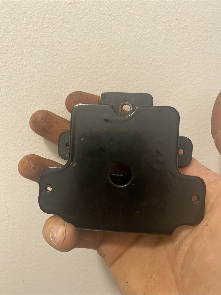 Mercruiser thunderbolt distributor module mounting bracket