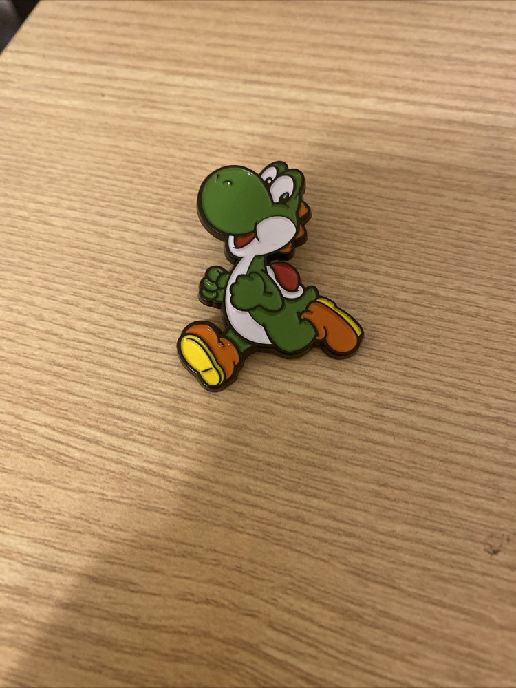 Yoshi enamel pin