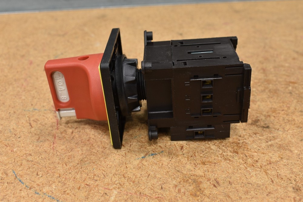 SCHNEIDER ELECTRIC VN20 VZN 20 , 20A SWITCH