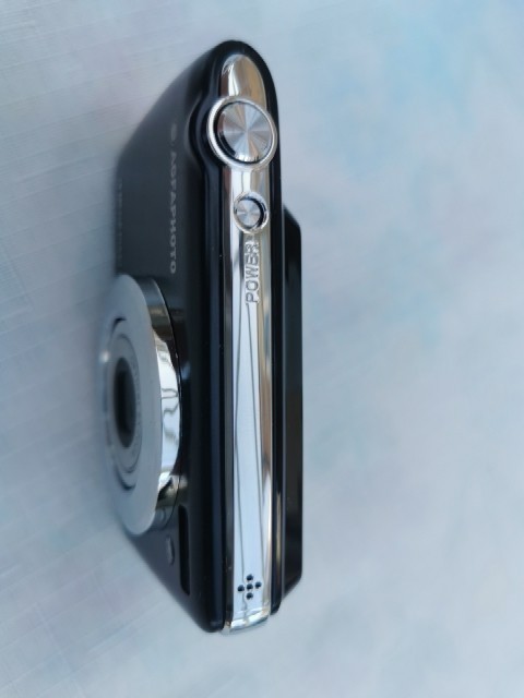 AgfaPhoto Realishot DC8200 Compact Digital Camera - No Battery