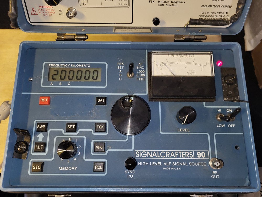 Signalcrafters Model 90 High Level VLF Signal Source