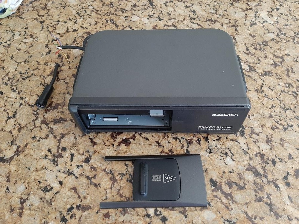 Becker Silverstone 2660 6 Disc Changer