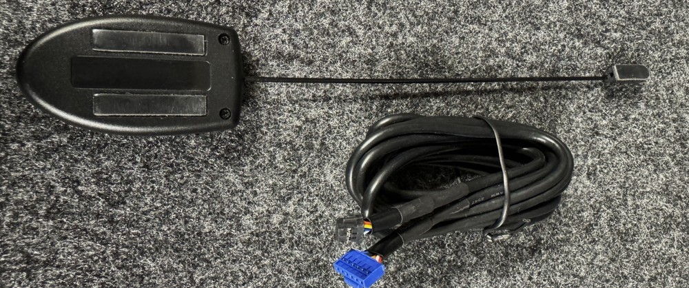 FIRSTECH ANT-SS-25 2-WAY SS REPLACEMENT ANTENNA WITH CABLE/COMPUSTAR/AS SHOWN.