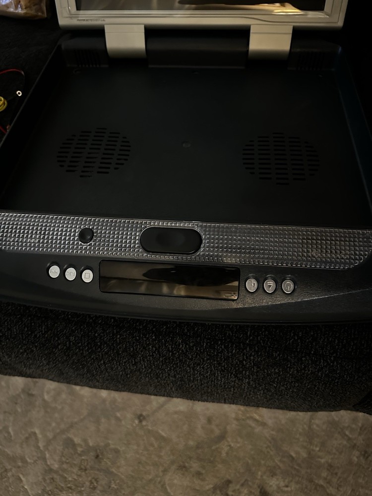Replacement DVD Player With X-Large Screen Gor A 08 Tahoe