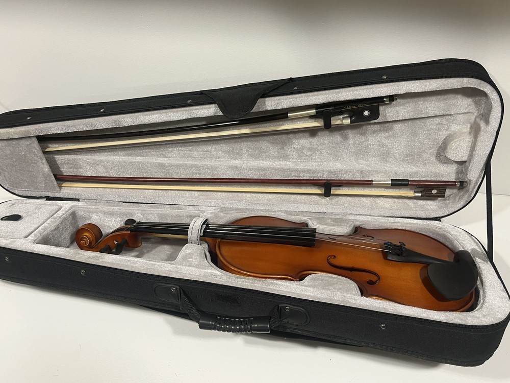 Full Sized Classic  Kaizer  Violin Set