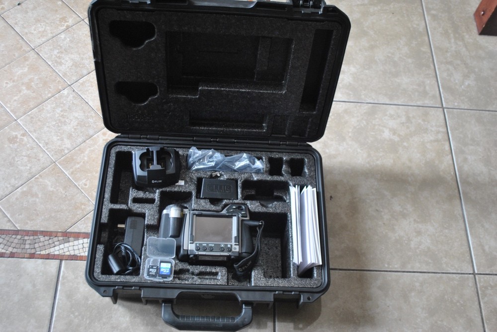 FLIR T400 thermal camera