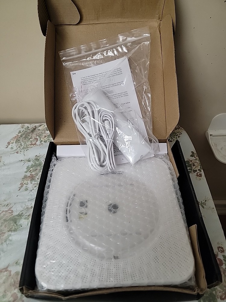 Desktop CD Player with Speakers,