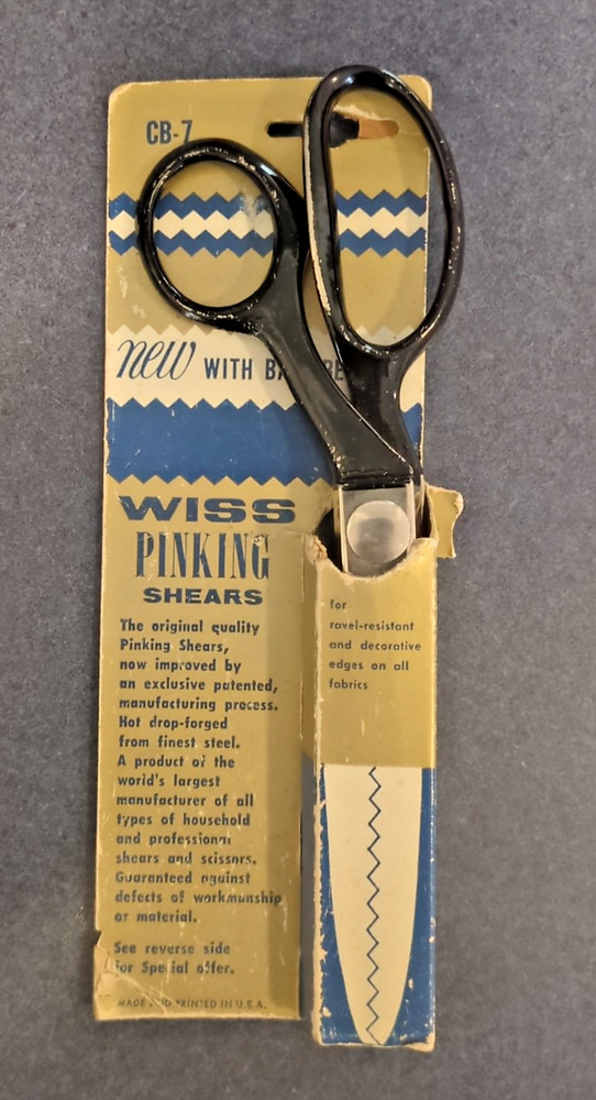 vintage Wiss pinking shears with package 1960s
