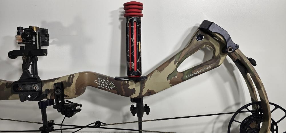 PSE compound bow (P25019672)