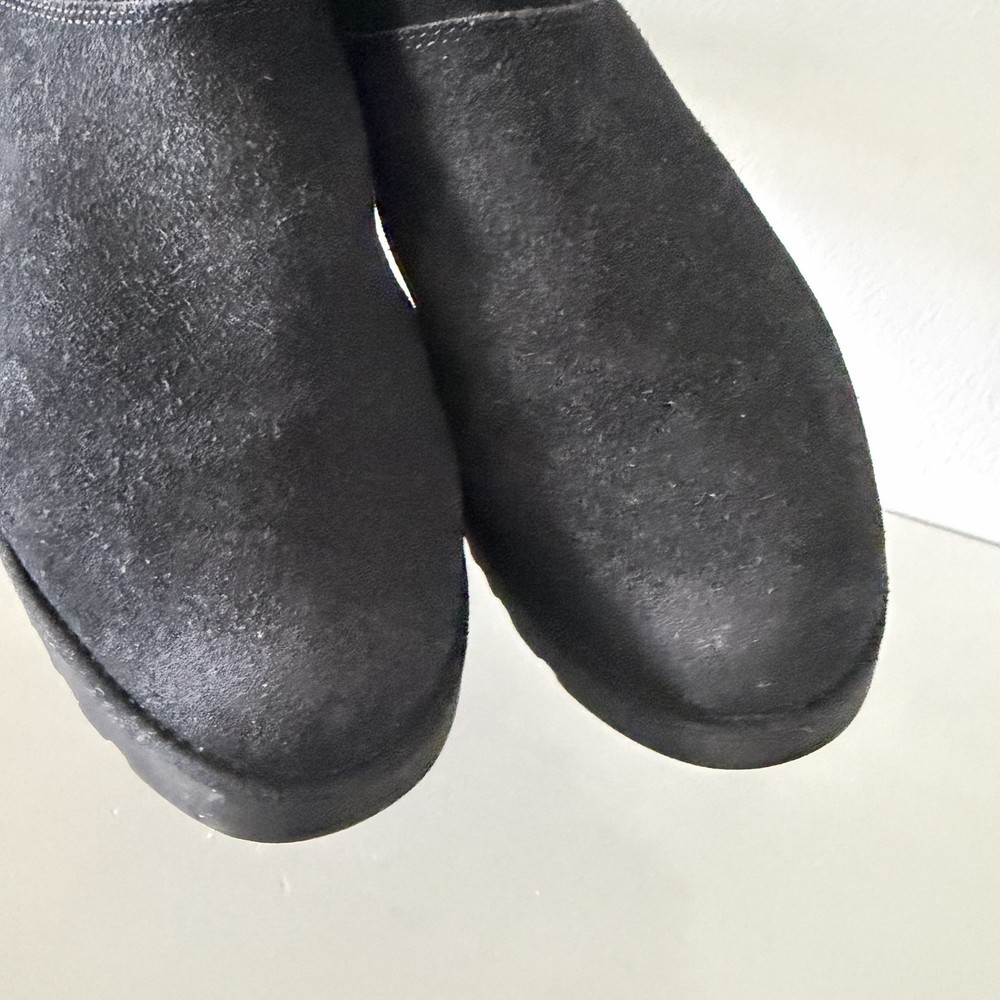 UGG Australia Women's Suede Classic Short Pull On Boots Black 10