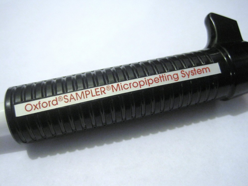 NEW Oxford 10uL, 25uL Multi-Range Micro Pipette P-8000 Precision Sampler Pipet