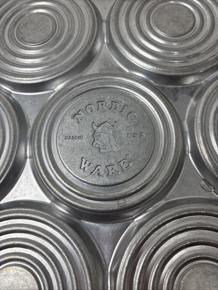 Nordic Ware Silver Dollar Pancake Pan #01940 HAS FLAWS ON SURFACE