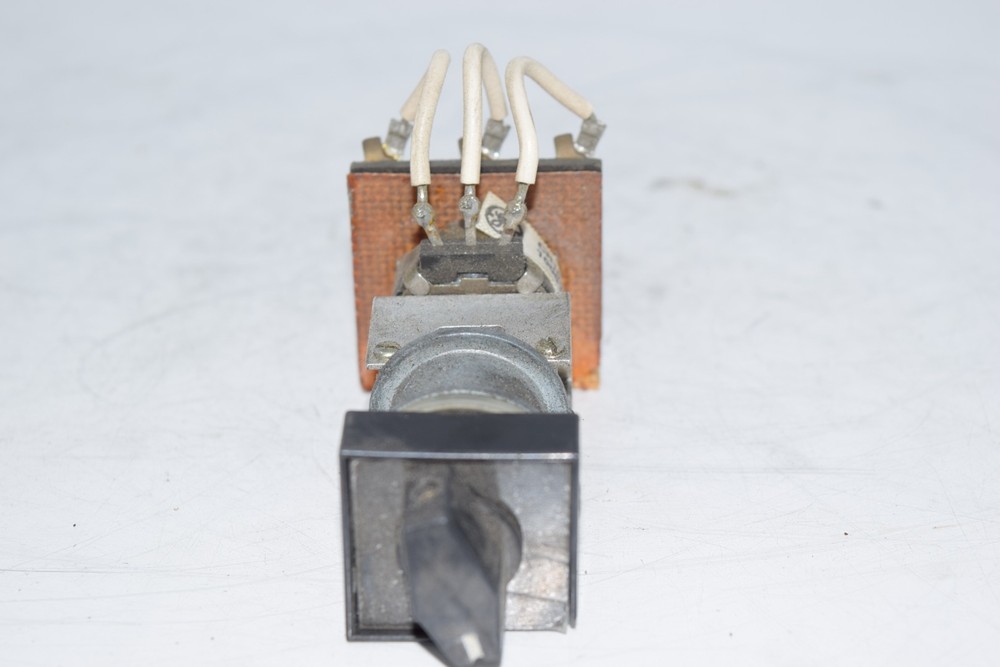GE CR104MP002 Potentiometer
