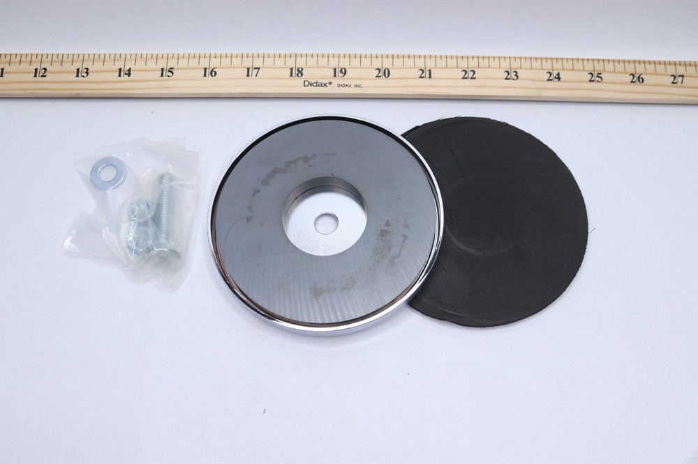 Cup with Bolt Magnet 190 Lb Pull MX5000B