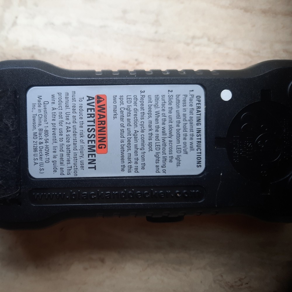 Black & Decker Stud Sensor/Finder w/ LED Indicators, SF100