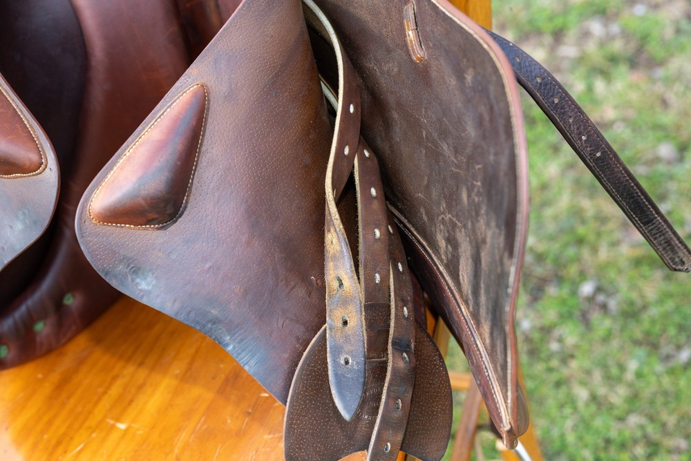 17" Devoucoux Biarritz Saddle Calf with D3D panels