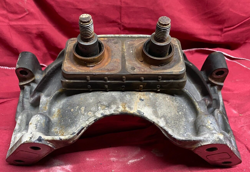 FRONT ENGINE MOUNT OEM, DETROIT DIESEL DD15 A472 223 1604 , BRACKET,SUPPORT