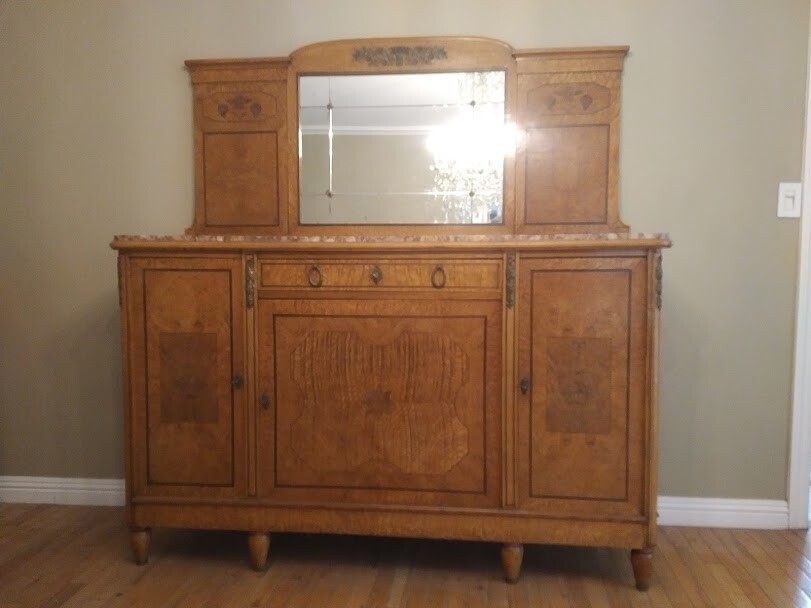 19th Century Regency Style Mirrored Sideboard With Marble Top