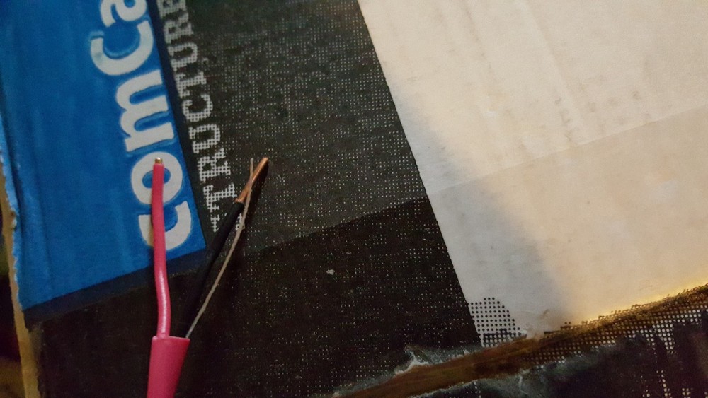 comCables BC-162SLDFPLR 16/2C Solid Bare Riser Fire Alarm/Comm Cable Red /100ft