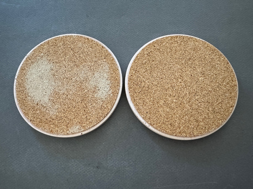 PAIR OF ROUND PEACH NAUTICAL STARFISH SHELL CORK BACK DECORATIVE COASTERS