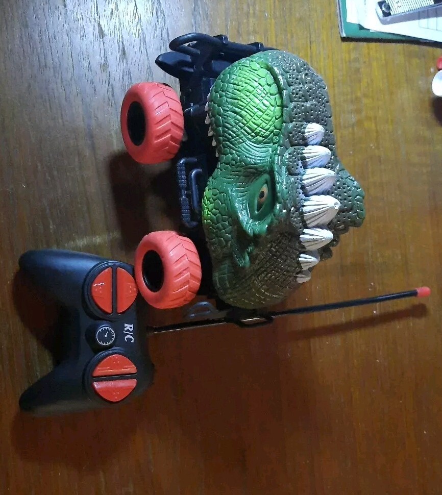 2 Remote Control 5" Monster Trucks