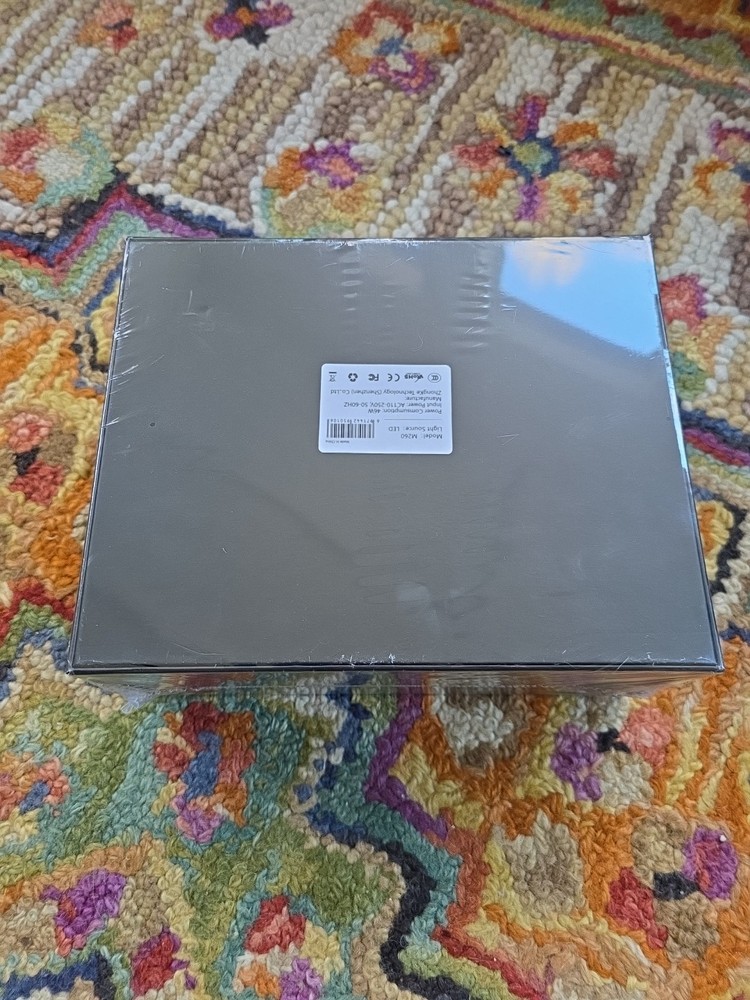 REPABOW LED Projector - M260 - New & Sealed