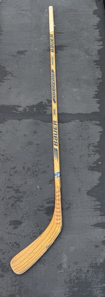 Hockey Player Stick “LOT” (BAUER)