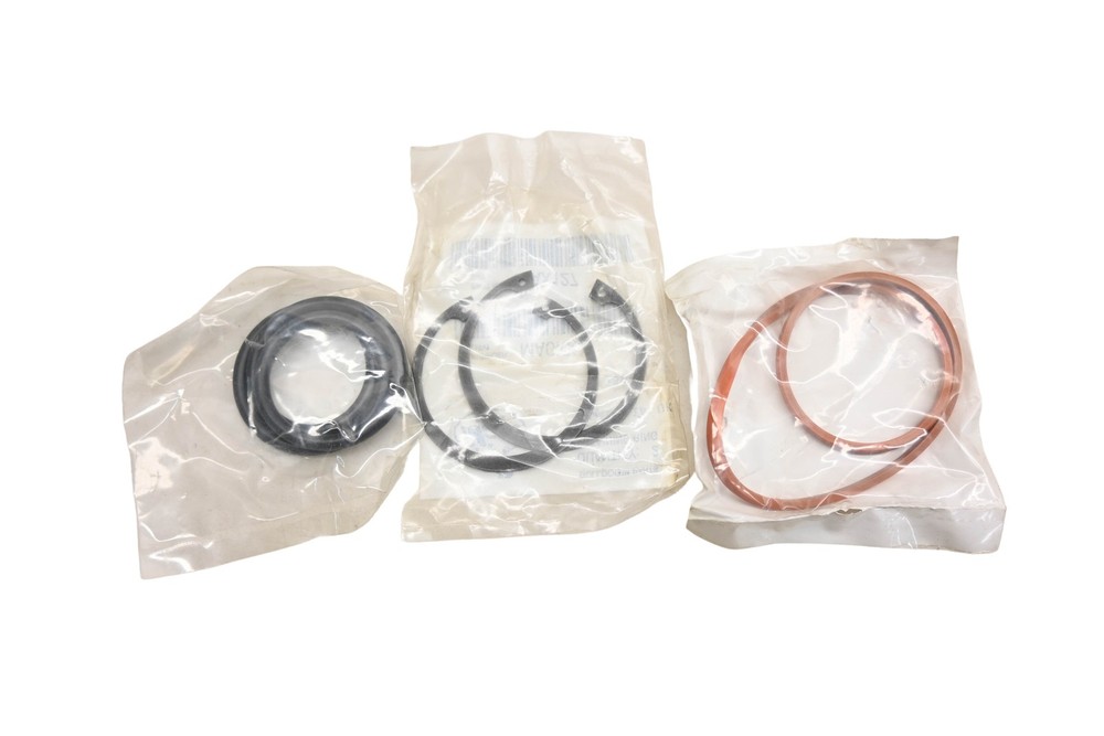 Mack 215SB217 Piston Cylinder Kit NOS