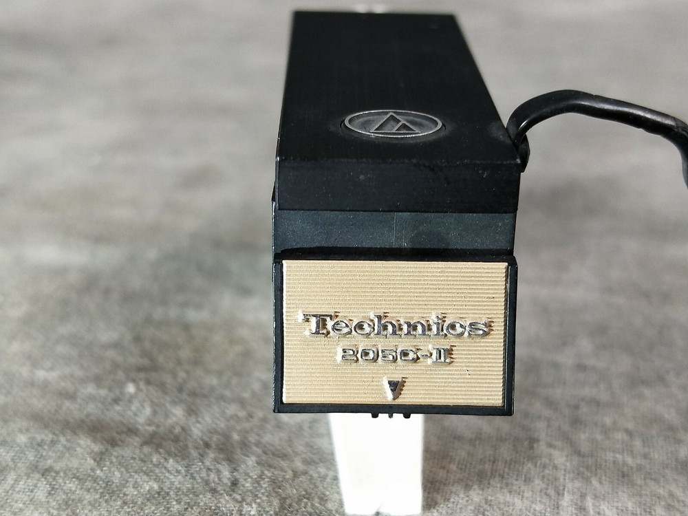 Technics 205C Cartridge With headshell In Excellent Condition